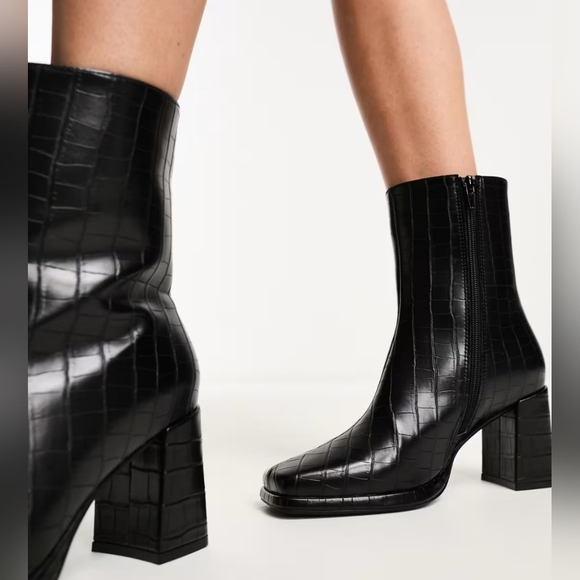 NEW ASOS black Square Toe Block Heel Platform Crocodile Ankle Boots - Picture 2 of 6